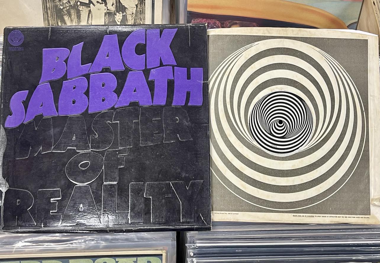 Black Sabbath Master Of Reality - VINYL LP, ORIGINAL VERTIGO SWIRL 1971 ISSUE