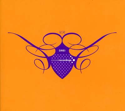 Drei | Retro Vinyl Club