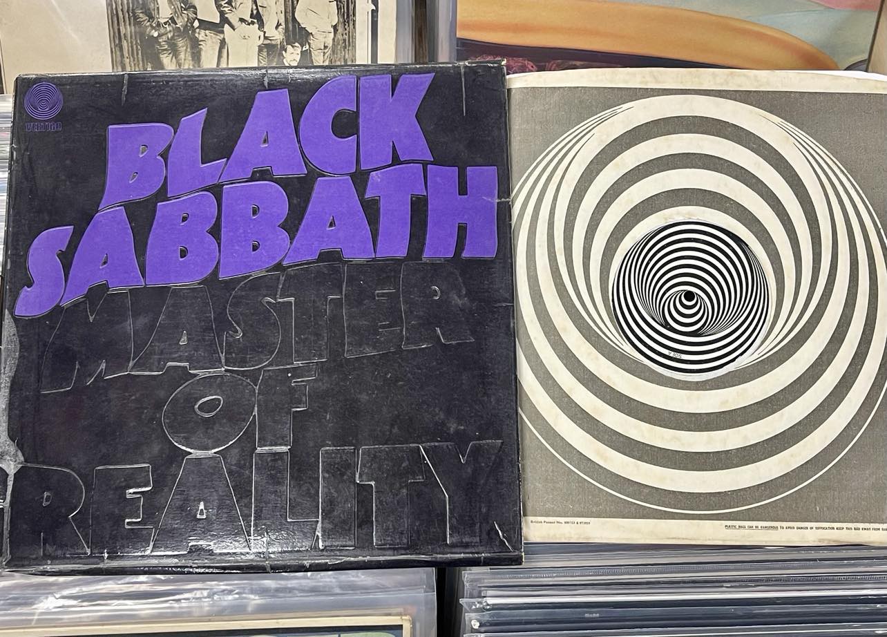 Black Sabbath Master Of Reality - VINYL LP, ORIGINAL VERTIGO SWIRL 1971 ISSUE