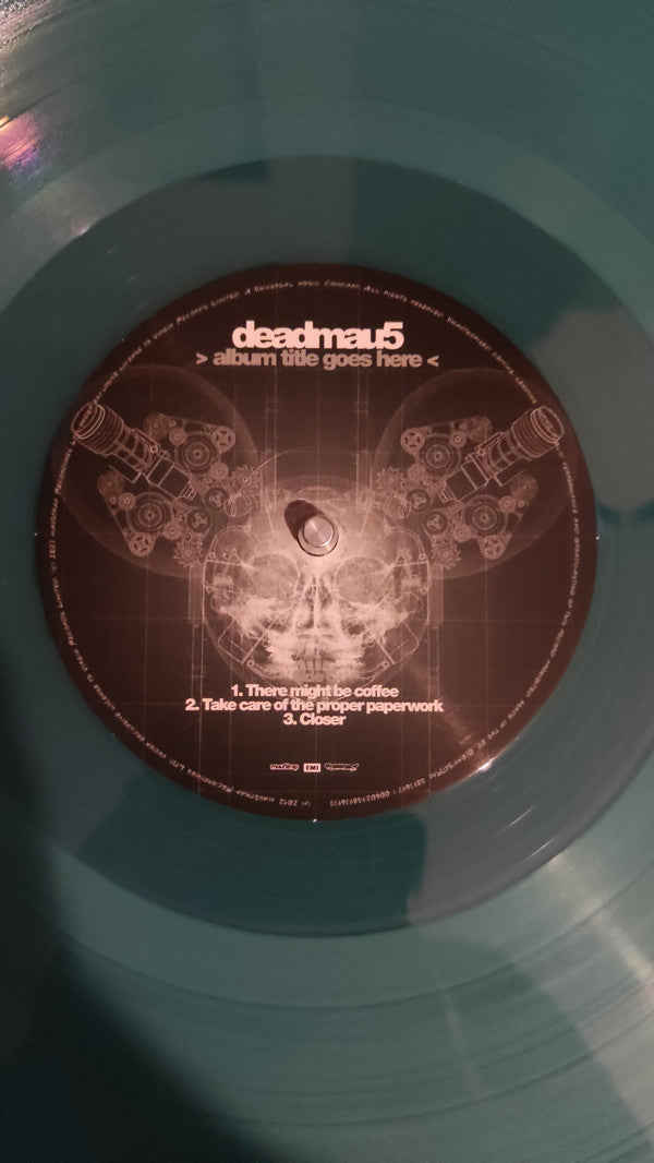 > Album Title Goes Here < |   Retro Vinyl Club