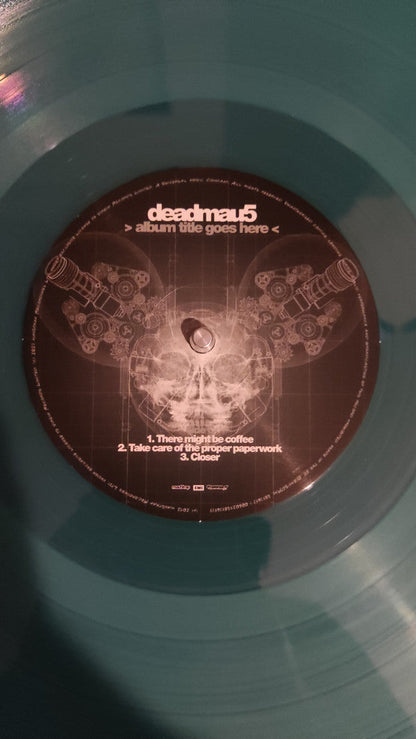 > Album Title Goes Here < |   Retro Vinyl Club