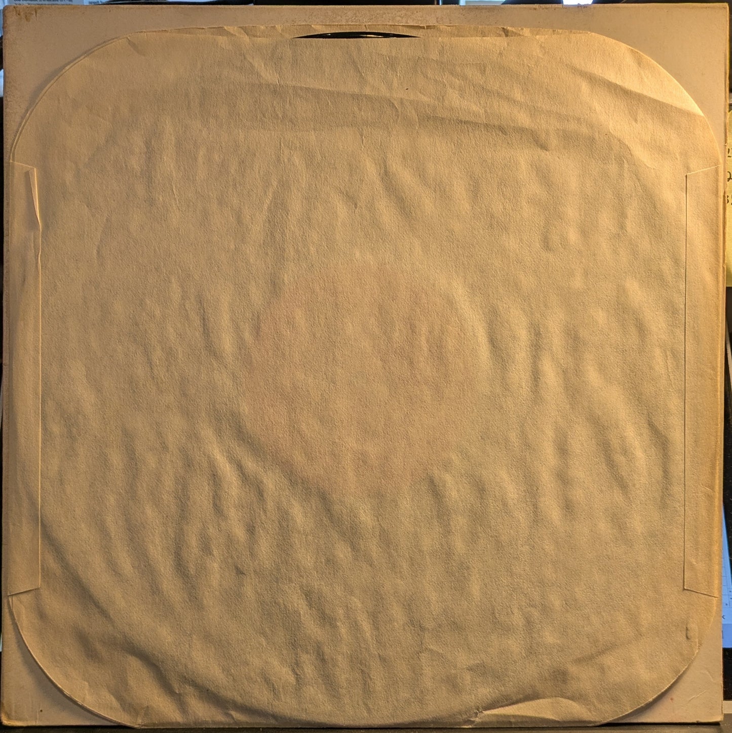 A Night At The Opera (VINYL) | Very Good Plus (VG+) Very Good Plus (VG+) Retro Vinyl Club